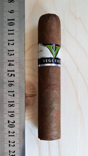 Vegueros Entretiempos Cigar - 1 Single Cigar