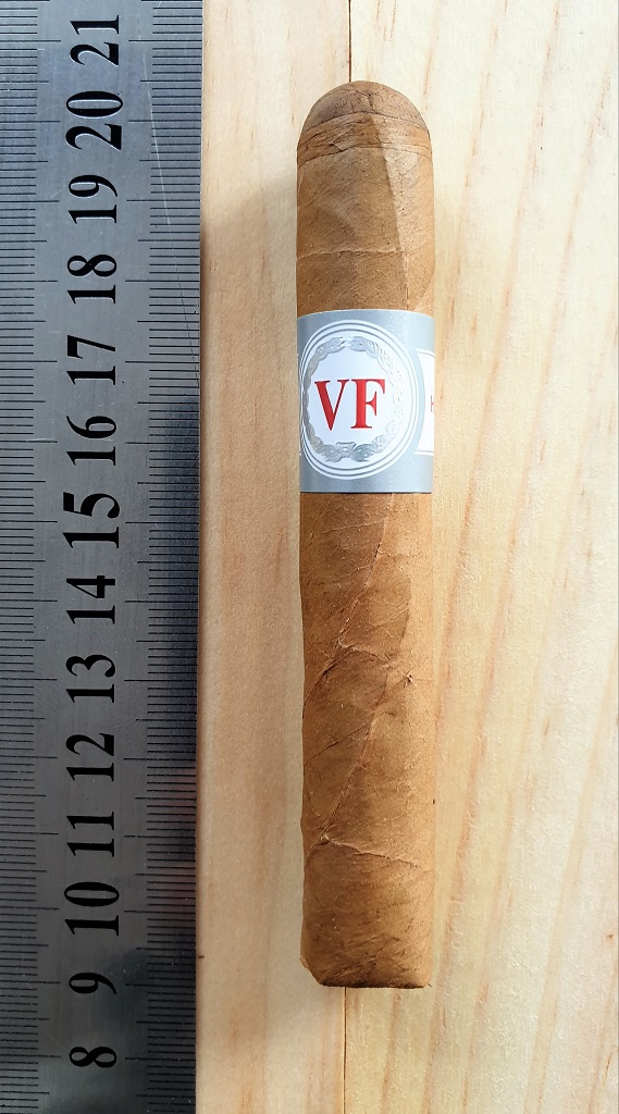 VegaFina Classic Perla Cigar - 1 Single Cigar
